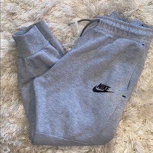 Nike tech fleece jogger sweatpants